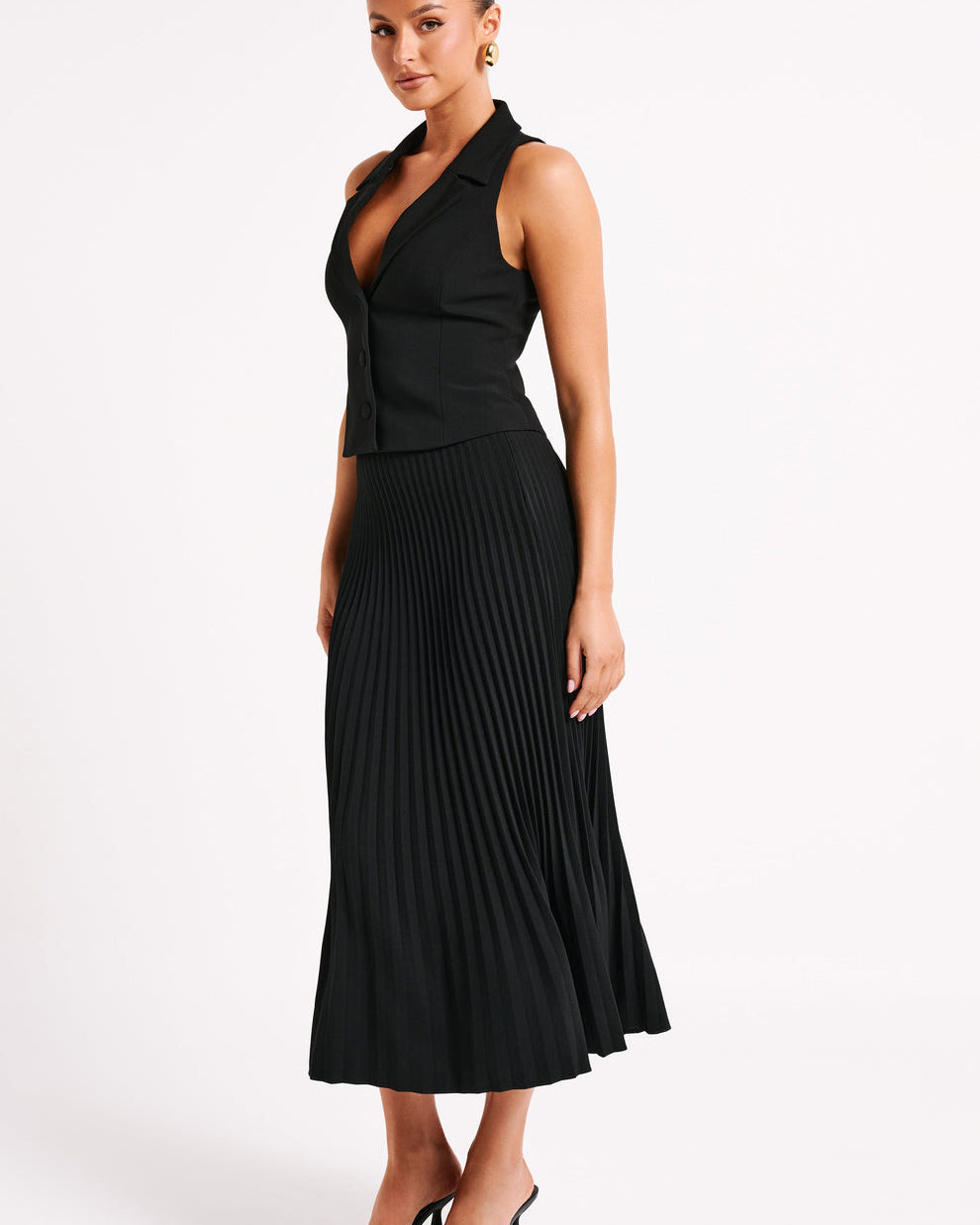 Noir pleated set - Lincoln Paris