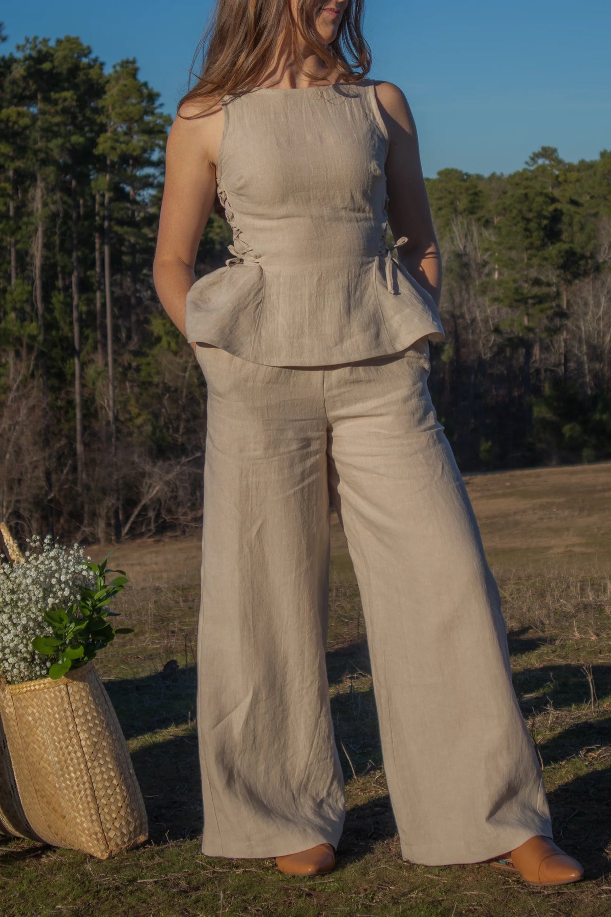 Lincoln Paris Linen Ease Pants featuring lightweight, relaxed-fit linen fabric in a neutral color, perfect for casual wear.