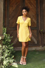 Lincoln Paris DaisyDay cotton linen dress featuring a relaxed fit and floral pattern, perfect for casual summer wear.